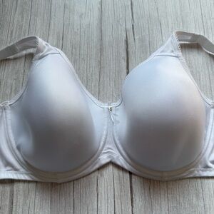 Wacoal Women's Basic Beauty Spacer Underwire T-Shirt Bra